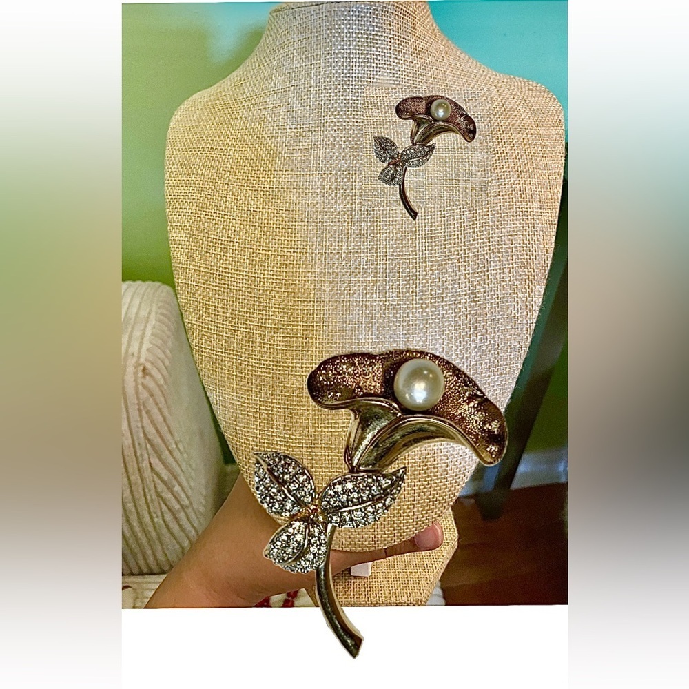 Gold Butler Pearl & Crystal Lily Brooch